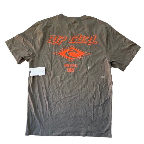 NWT Rip Curl Born at Bells 1969 Men’s Short Sleeve T-Shirt Size Medium Brown - Picture 1 of 4